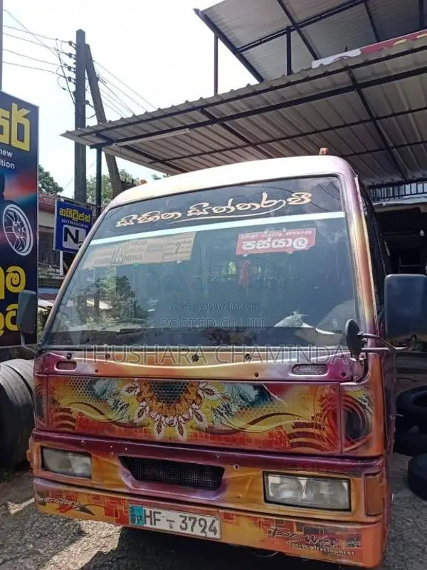 Eicher Eicher 2003 Bus (Used)