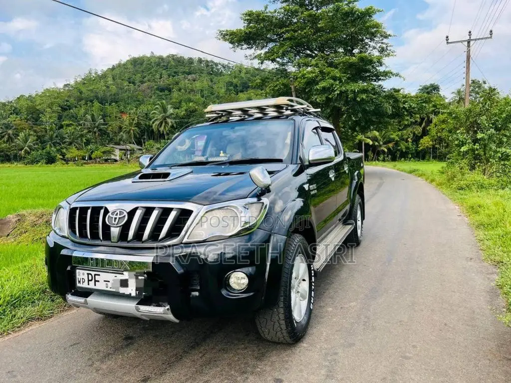 Toyota Hilux 2006 Pickup (Used)