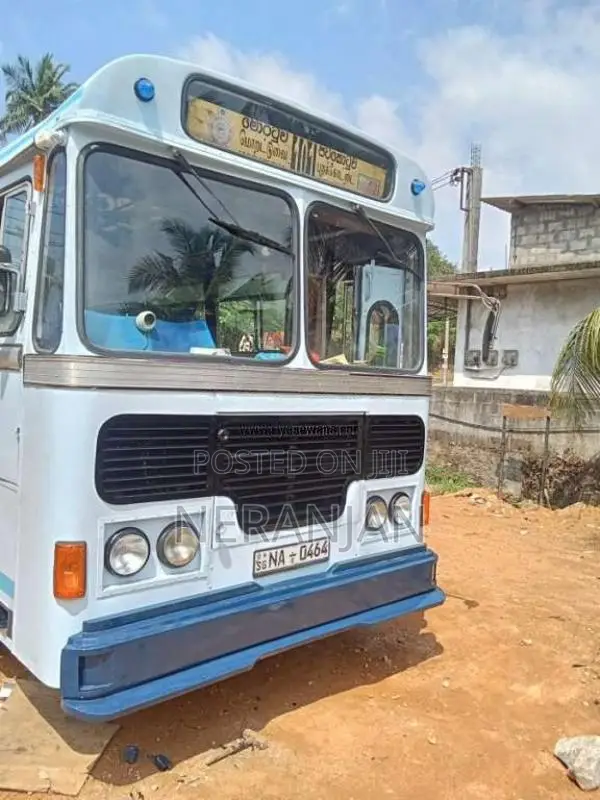 Ashok-Leyland Viking 2005 Bus (Used)