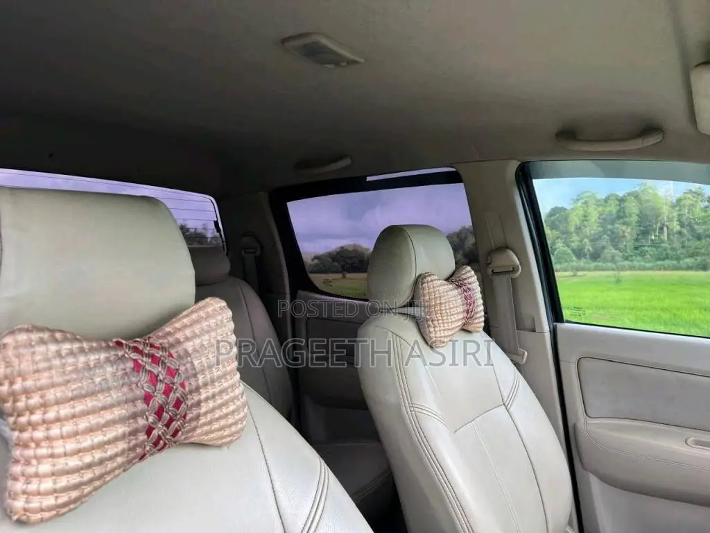 Toyota Hilux 2006 Pickup (Used)