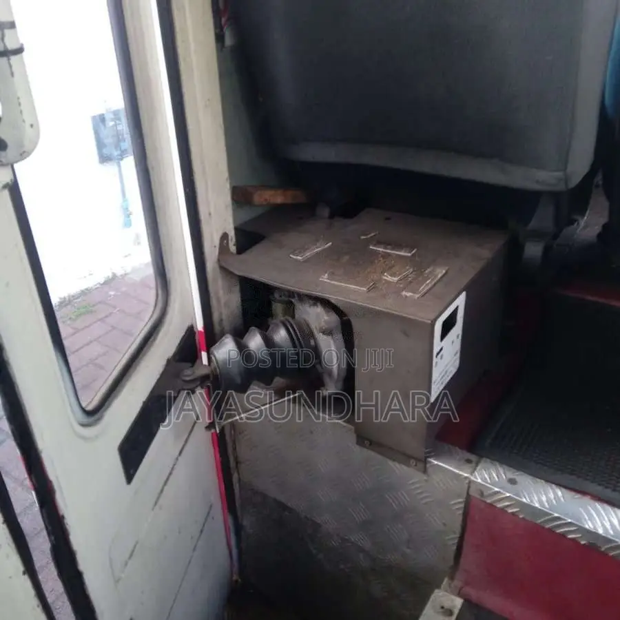 Mitsubishi Baby Rosa 1986 Bus (Used)