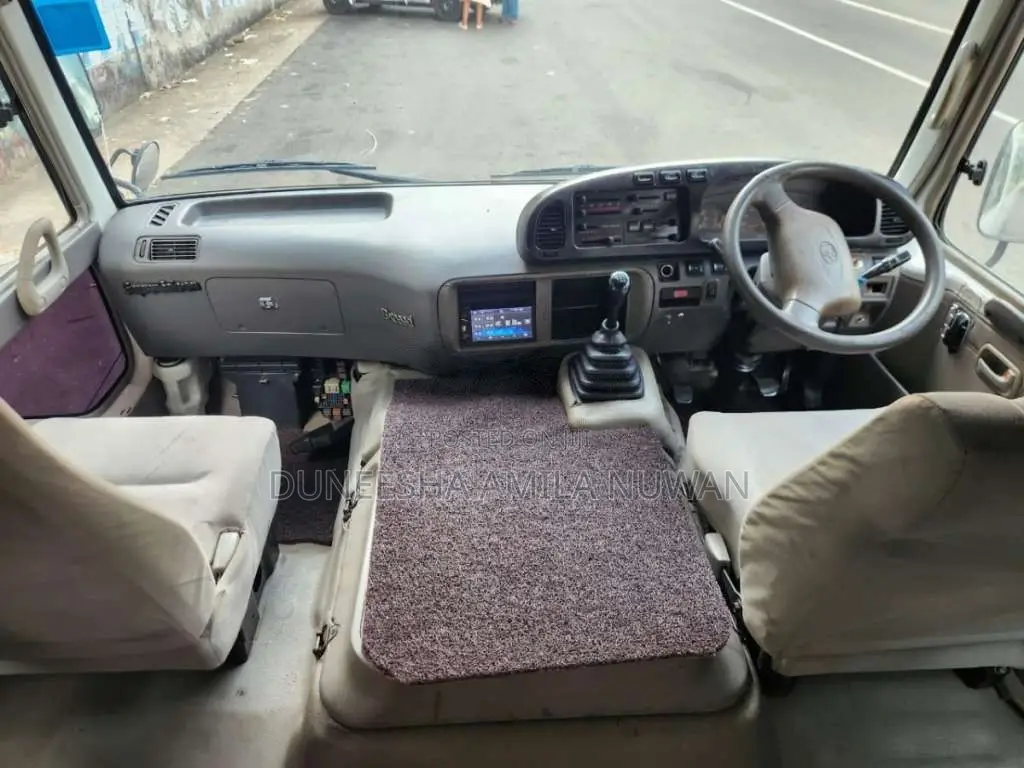 Toyota Coaster 2006 Bus (Used)