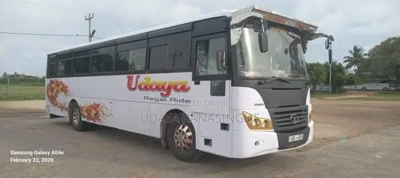 Tata Star 2010 Bus (Used)