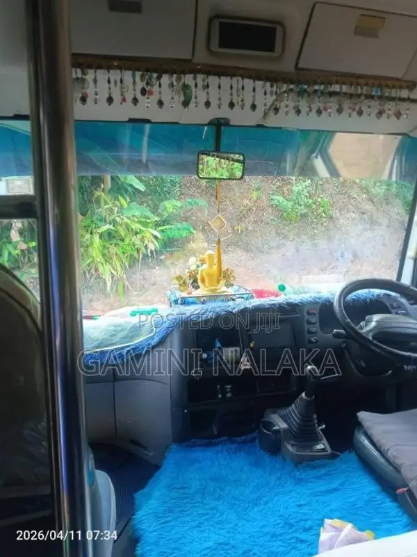 Mitsubishi Rosa 2004 Bus (Used)