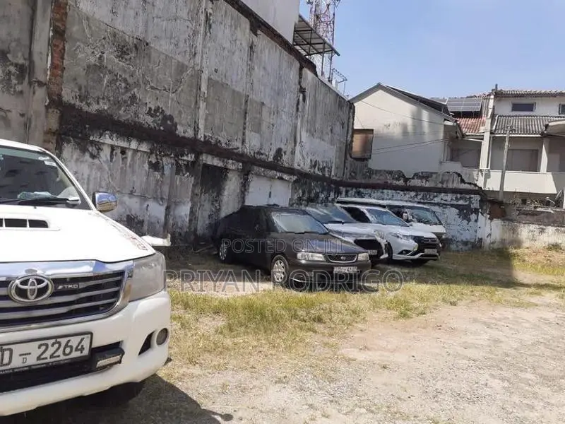 Colombo 10, Vipulasena Mawatha 19.51 Perches of Land for Sale
