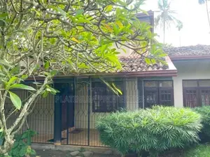 43 Perch Single Story House For Sale In Talawatugoda Kalalgoda