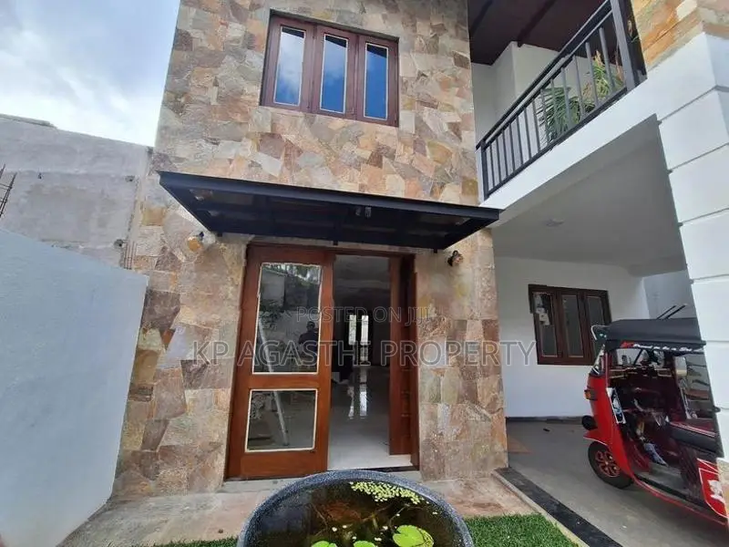 Thalawathugoda House for Sale