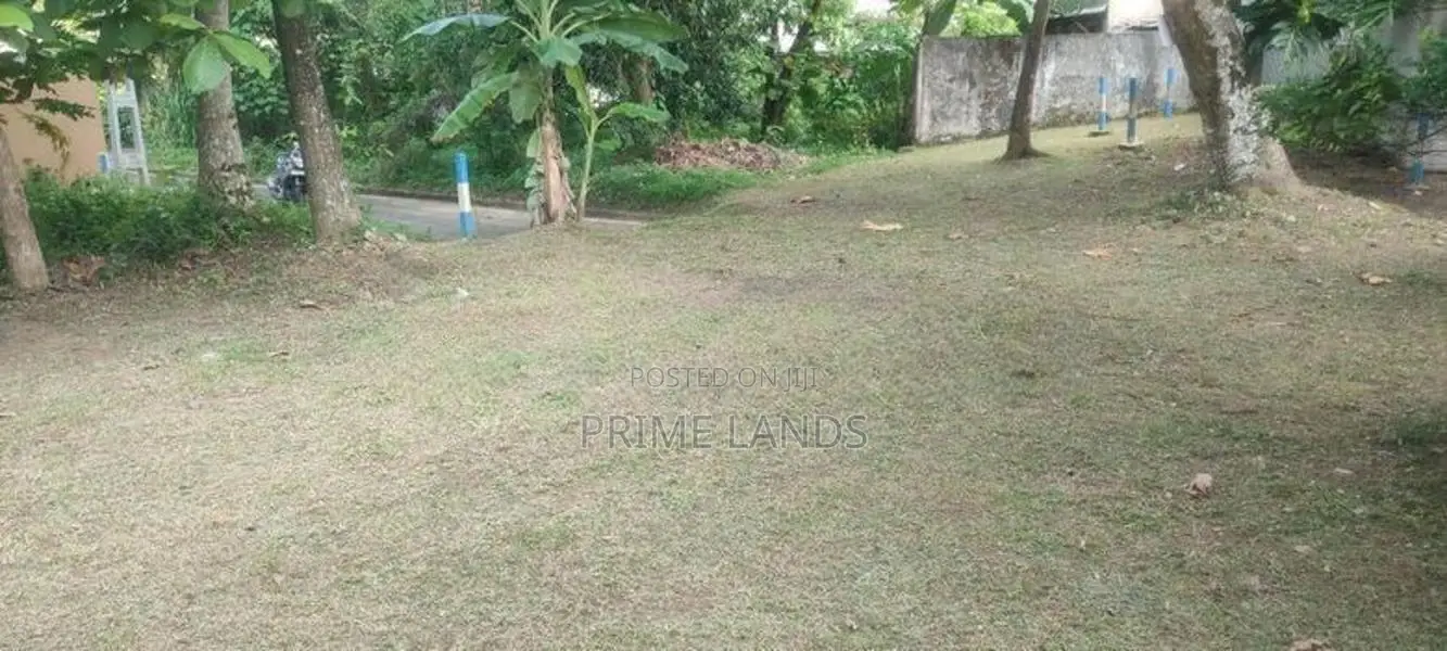 Residential Land for Sale in Thalahena Udyana Mawatha