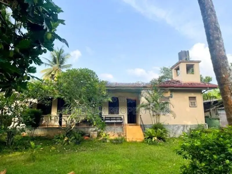 43 Perch Single Story House For Sale In Talawatugoda Kalalgoda