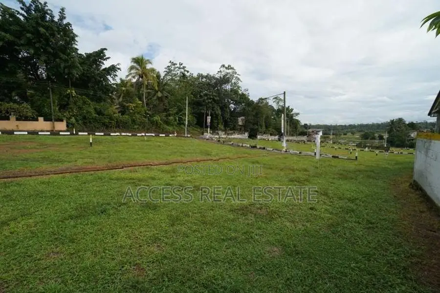 Land in Athurugiriya