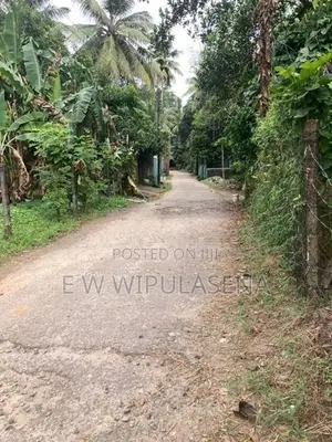 10 PERCH LAND For SALE in Homagma