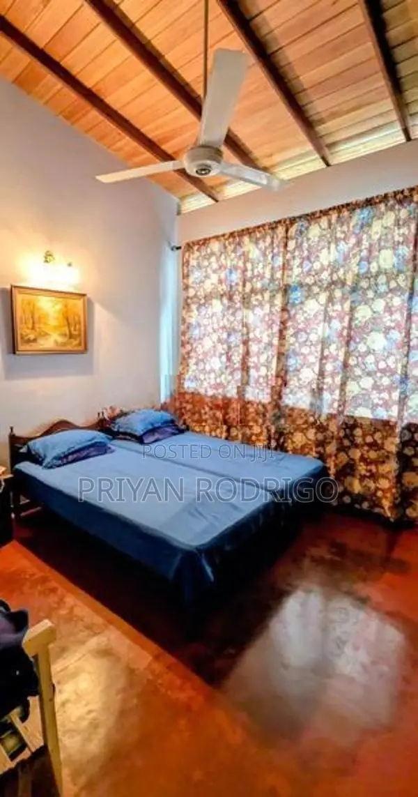 Nugegoda 14 Perch valuable Land with a 03 BedRoom Livable House for Sa