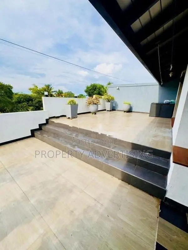 Modern Two-Storey House for Sale in Piliyandala