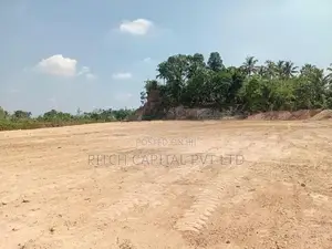 හෝමාගම ආටිගලින් පදිංචියට සුදුසු වටිනා ඉඩමක්.
