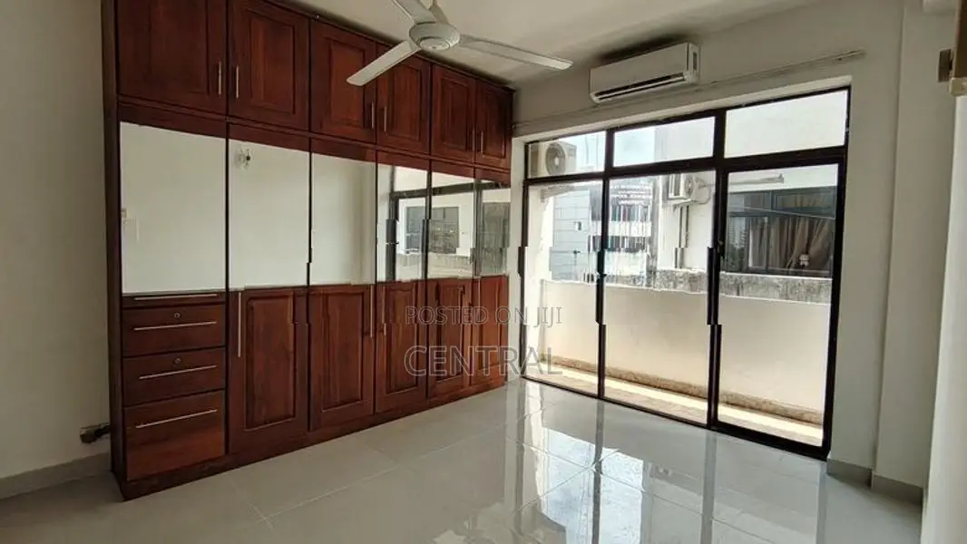 Apartment for Rent in Colombo 04 (C7-10335)