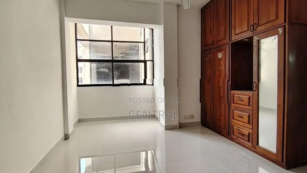 Apartment for Rent in Colombo 04 (C7-10335)