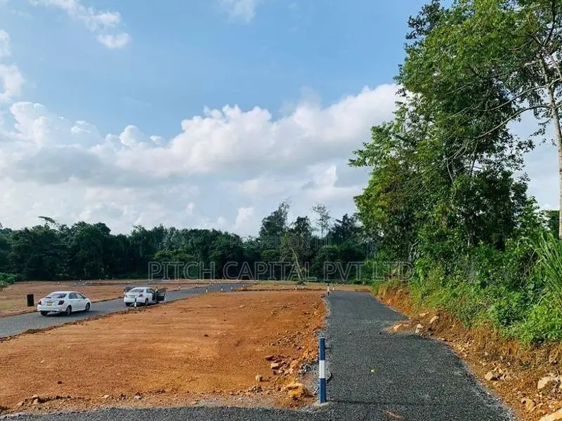 Land for Sale Meegoda