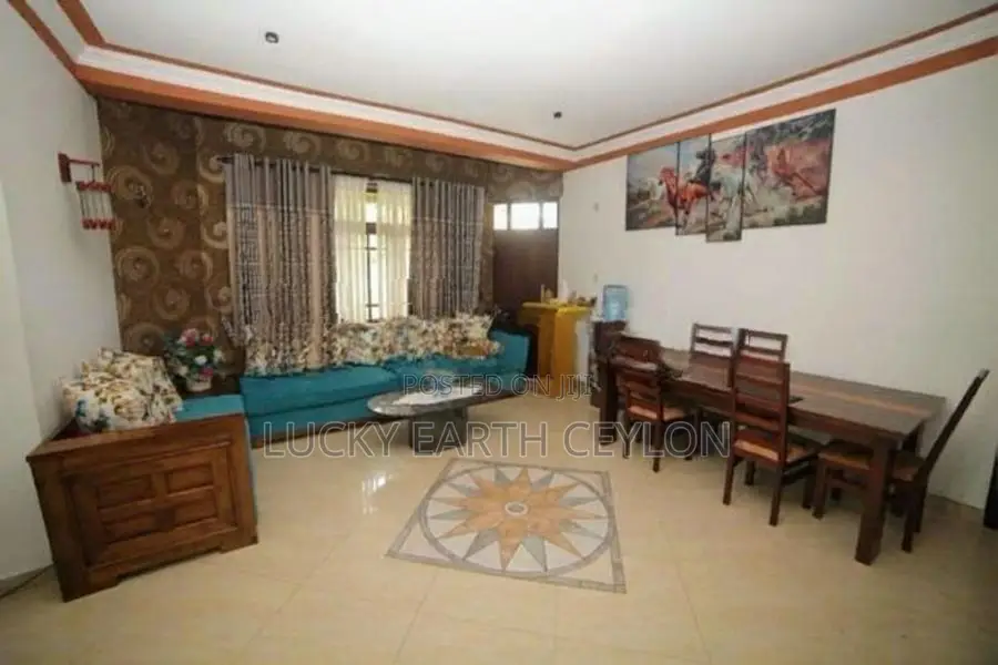 Maharagama, 3 Storey Fully Furnished A/C House for Rent (MG1365)