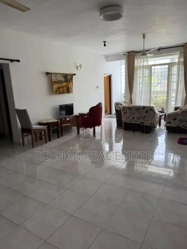 MODERN HOUSE FOR RENT COLOMBO 4 SH2730