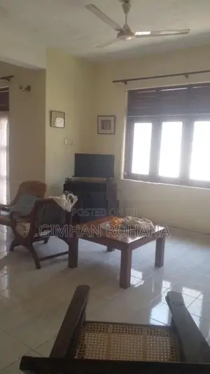 Upstairs House For Rent Rathmalana