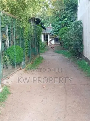 Land for sale in baththaramulla