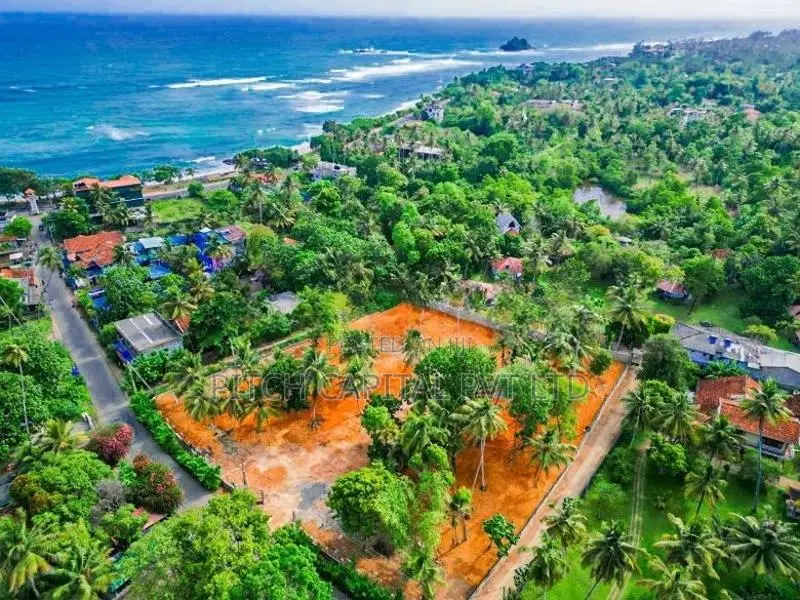 මිදිගම සංචාරක පාරාදීසයෙන් ආයෝජනයට සුදුසු ඉඩමක්