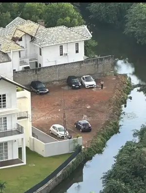 RAJAGIRIYA : 15 PERCHES WATERFRONT PRIME LAND FOR SALE