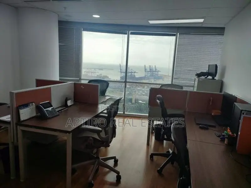 Work space for rent - WTC (World Trade Center)