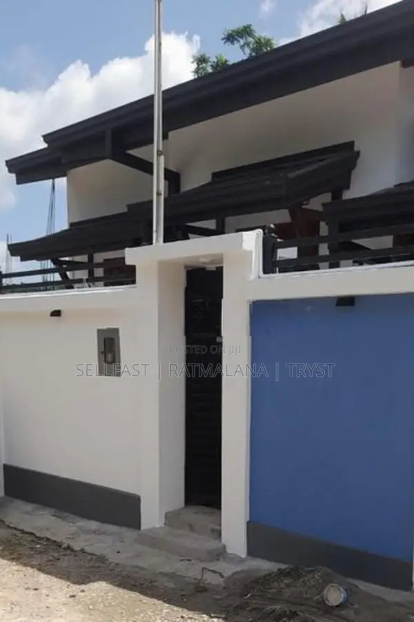 New House for sale in Piliyandala - Polgasovita