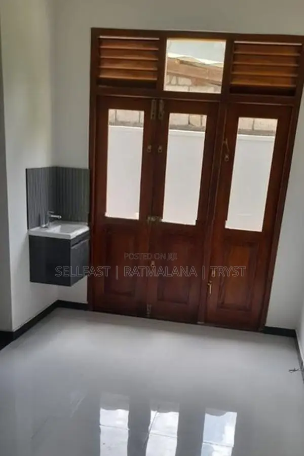 New House for sale in Piliyandala - Polgasovita