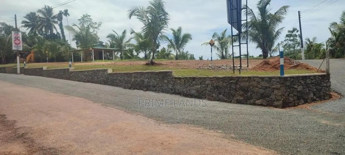 Pannipitiya Residential Land for Sale in Araliya Uyana