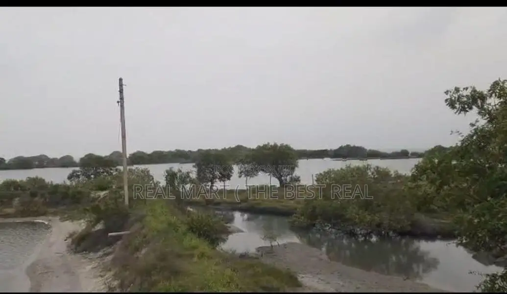 KALPITIYA : 21-ACRE PRIME COMMERCIAL PROPERTY FOR SALE