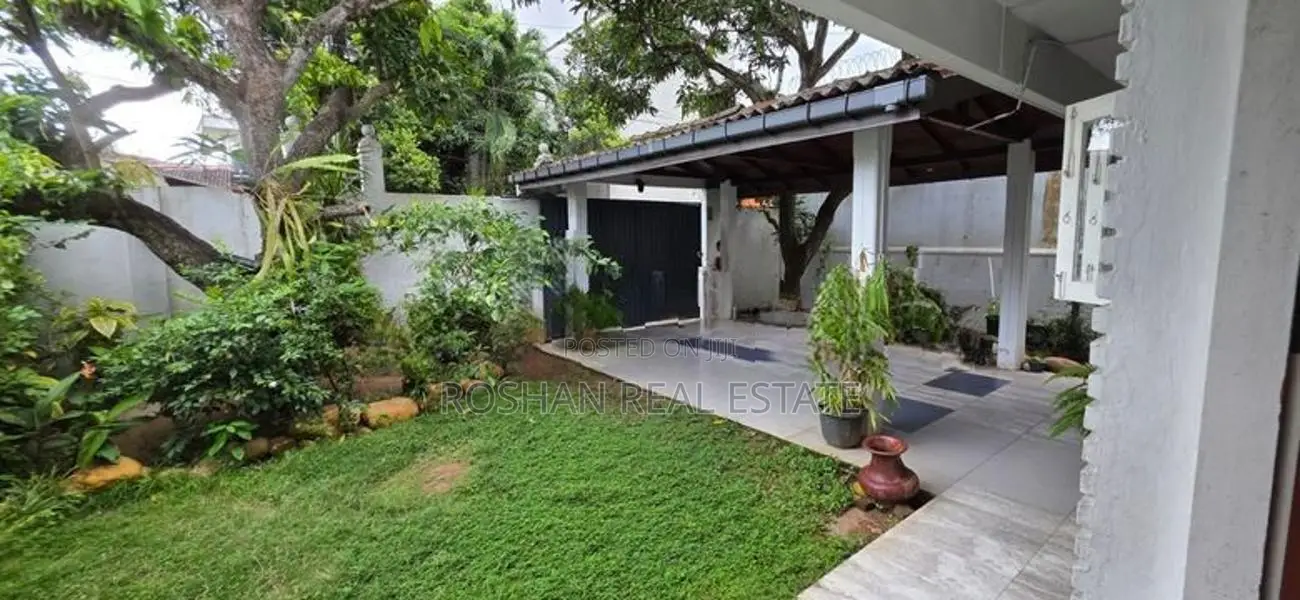 FULLY FURNISHED HOUSE FOR RENT COLOMBO 7 BAUDHALOKA MAWATHA CH2757