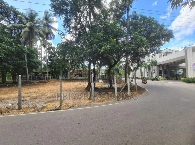 270 Perches of Commercial Land for Sale in Malabe