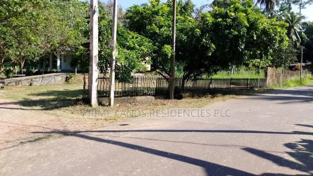 Land for Sale in Kadawatha