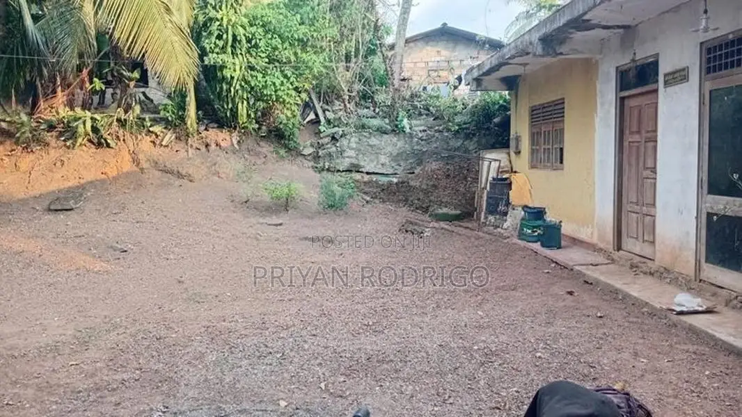 Piliyandala Madapatha Road 18.5 Perches of Land for Sale