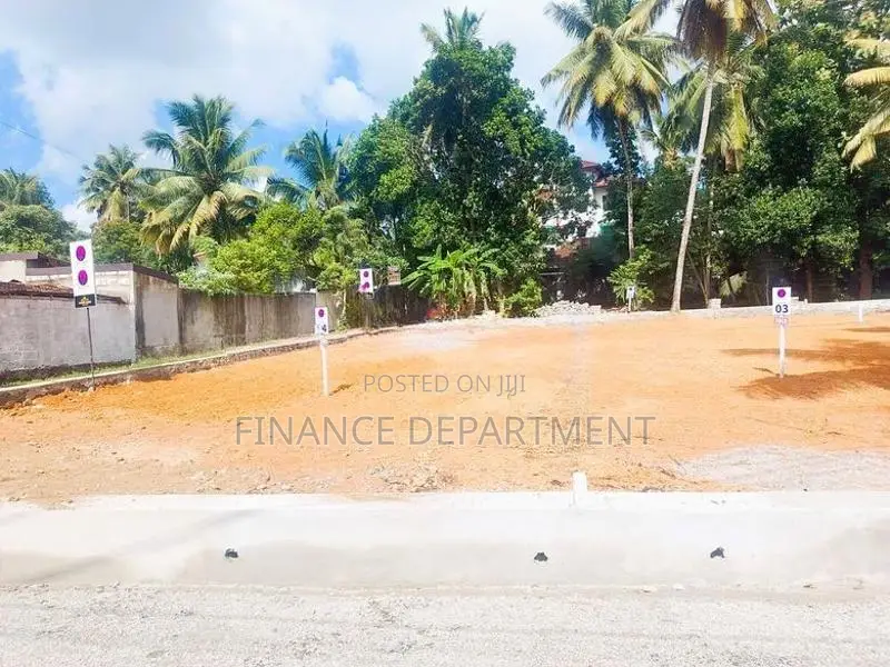Land for Sale in Homagama Town