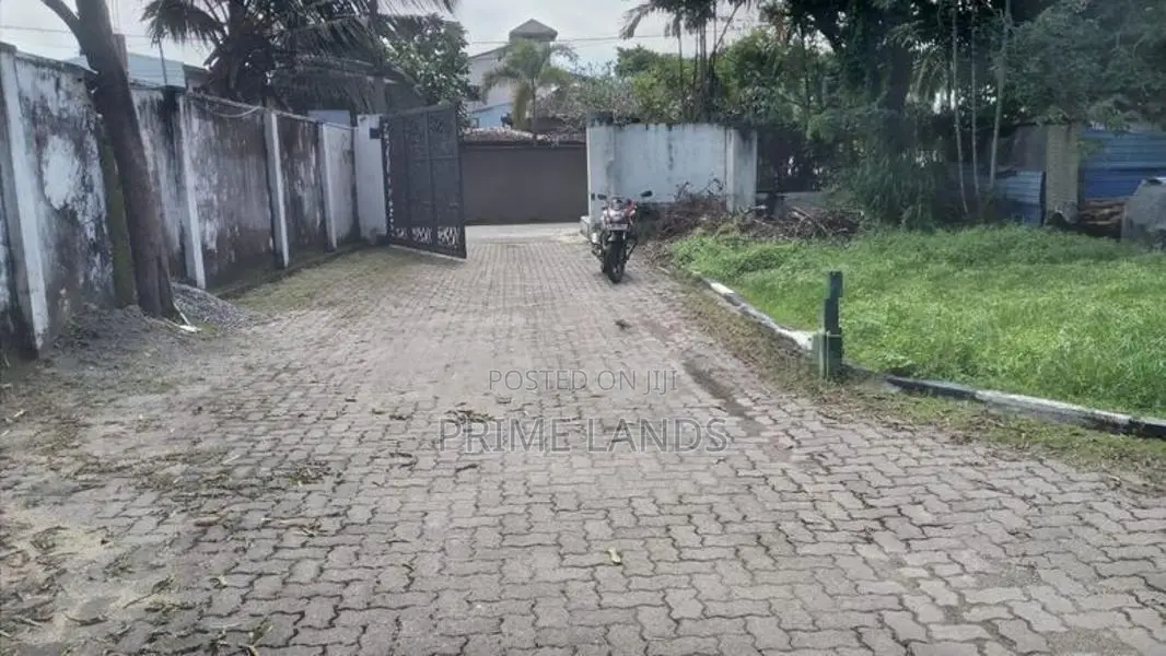 Land for Sale in Ethulkotte Junction