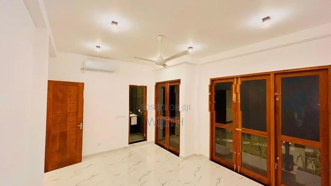 789DR,LUXURY BRAND NEW THREE STOREY HOUSE FOR SALE IN MAHARAGAMA