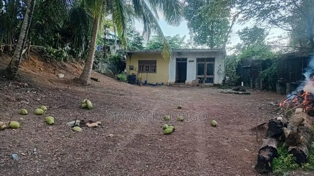 Piliyandala Madapatha Road 18.5 Perches of Land for Sale
