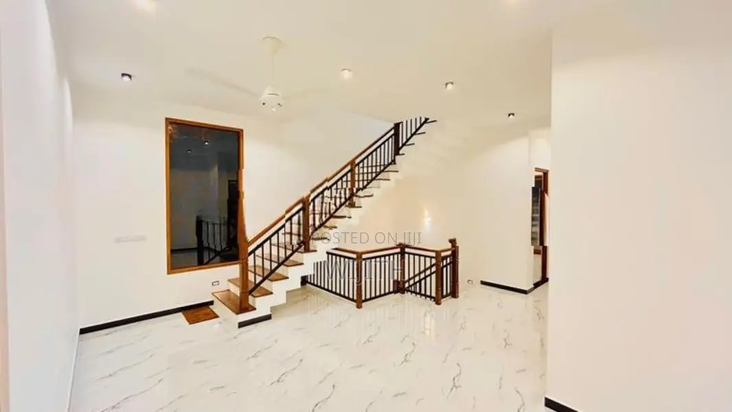 789DR,LUXURY BRAND NEW THREE STOREY HOUSE FOR SALE IN MAHARAGAMA