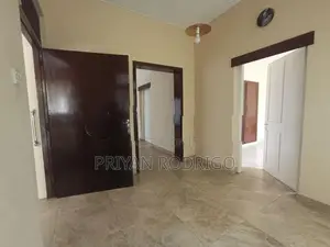 Kirulapona - Colombo 05, 19.5 Prime Land with a Large House for Sale