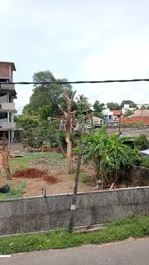 Mount Lavinia - Temple Road Bare land for Sale