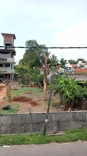 Mount Lavinia - Temple Road Bare land for Sale