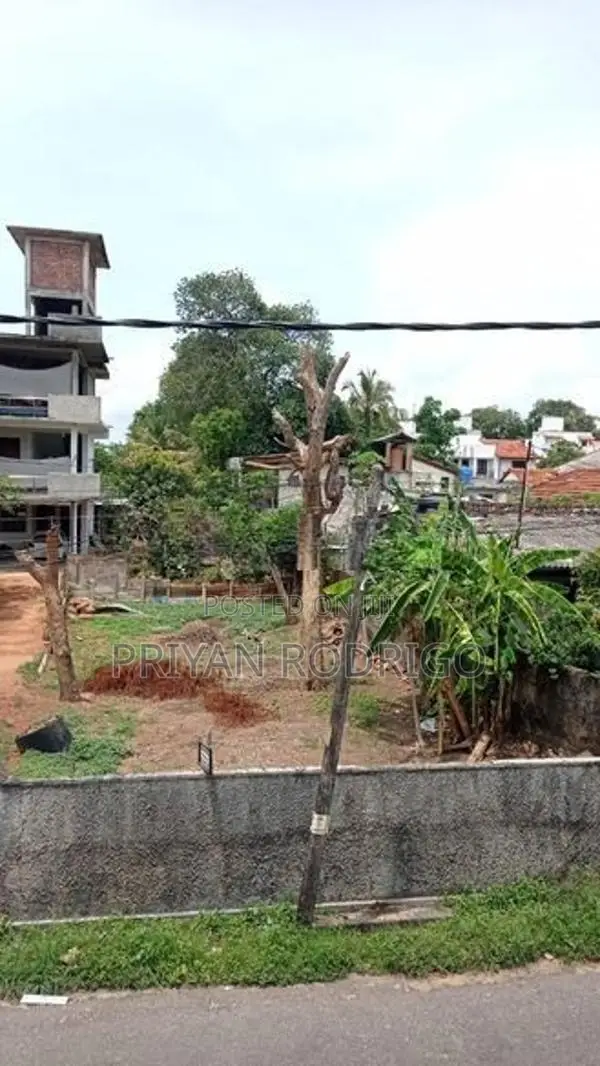 Mount Lavinia - Temple Road Bare land for Sale