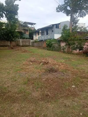 Pitakotte Epitamulla Road 18.5 Perches top residential Land for Sale