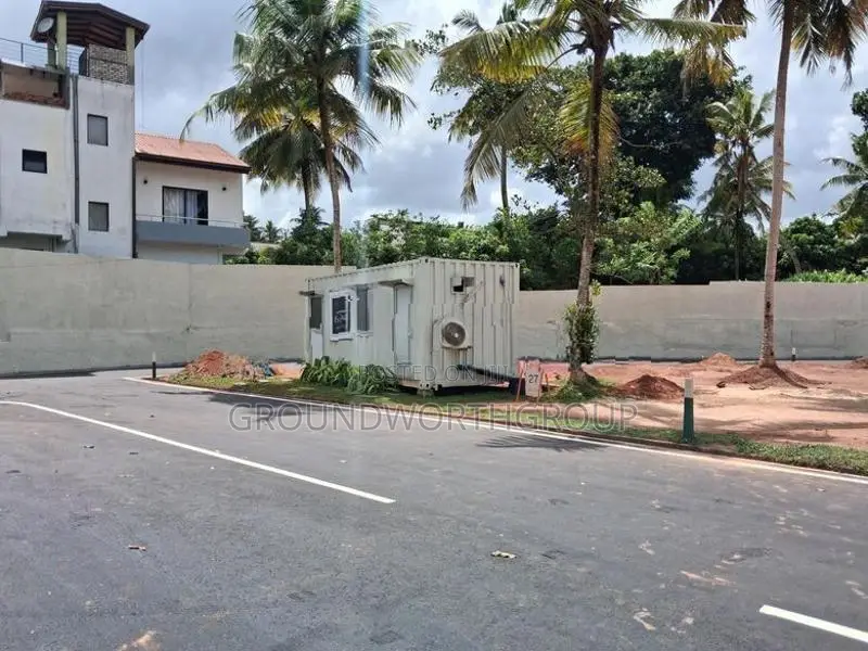 Bare Lands for Sale in Hokandara S7