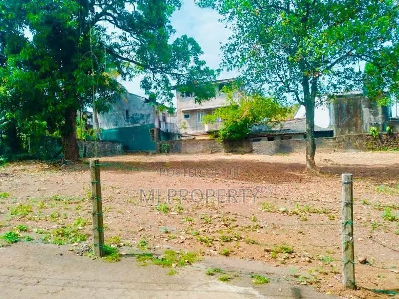 ( YS-1064) Valuable Commercial Land For Sale in Kohuwala