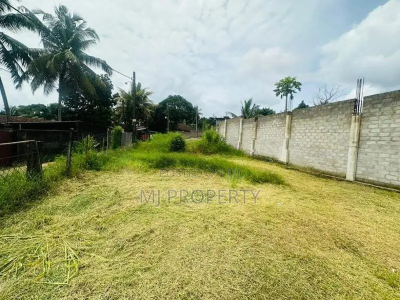 ( YS-1082) Highly Valuable Commercial Bare Land Sale in Athurugiriya