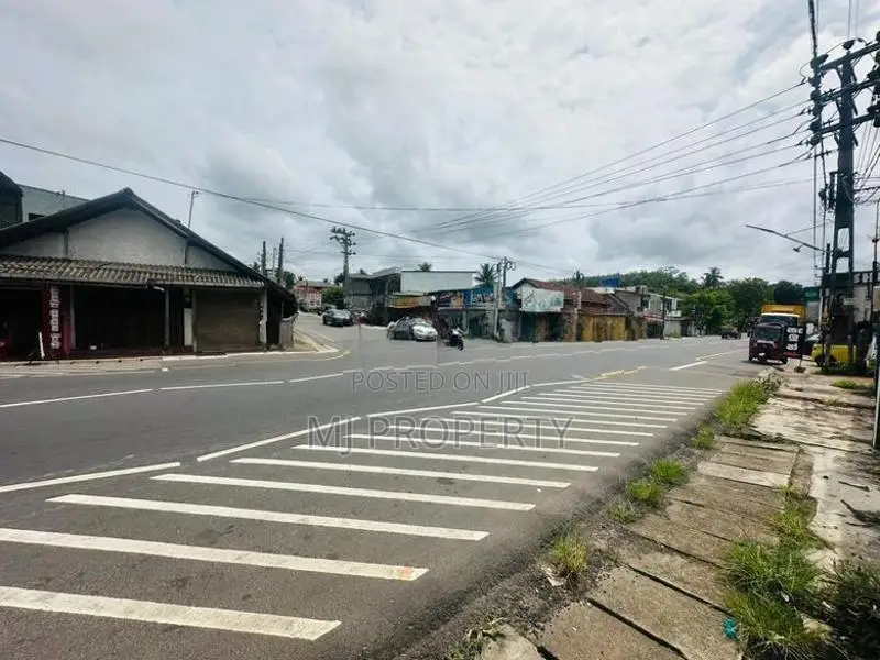 ( YS-1082) Highly Valuable Commercial Bare Land Sale in Athurugiriya